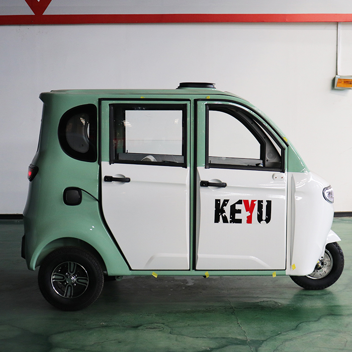 KEYU Direct sales of elderly four-wheel scooters elderly scooters adult household fully enclosed cars