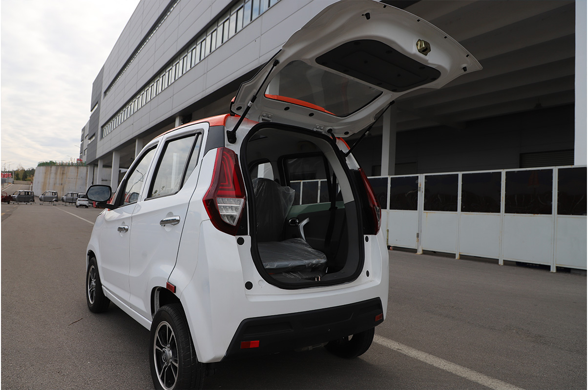 Keyu Factory A900 72V100ah  3000W 45KMH Electric Car